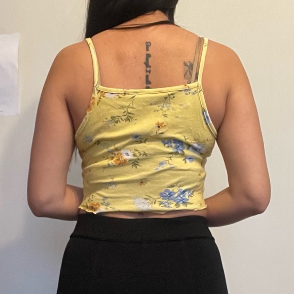 πΌ Forever 21 Yellow Floral Crop Top β Size Small πΌ - Picture 4 of 9